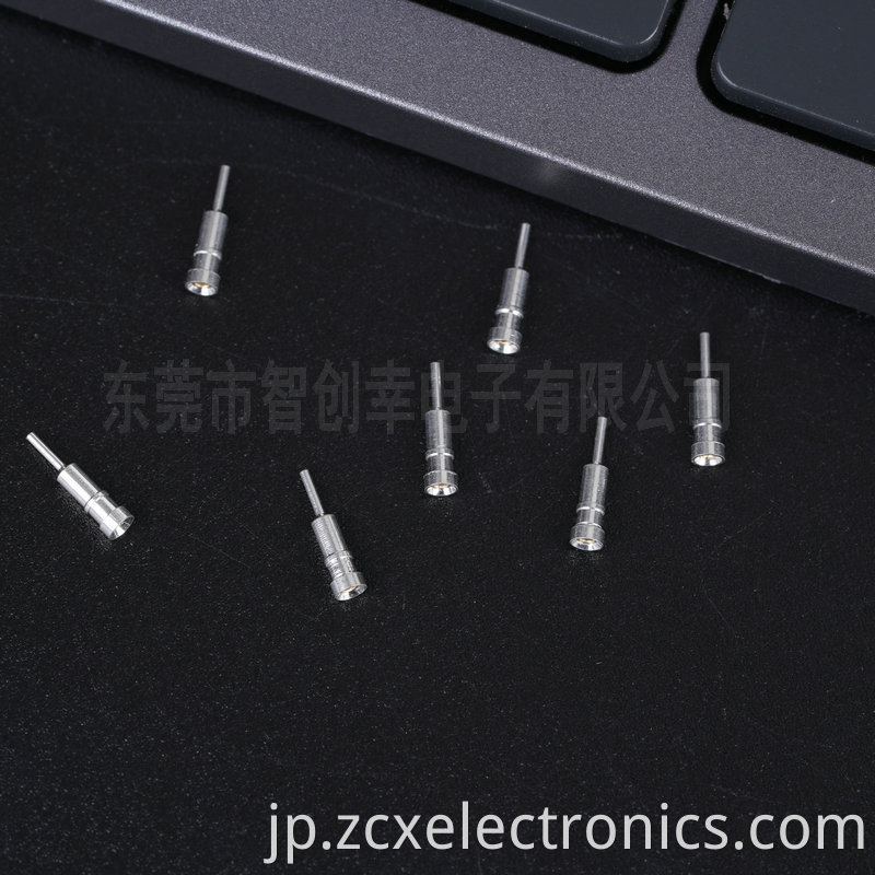Female straight pin connector